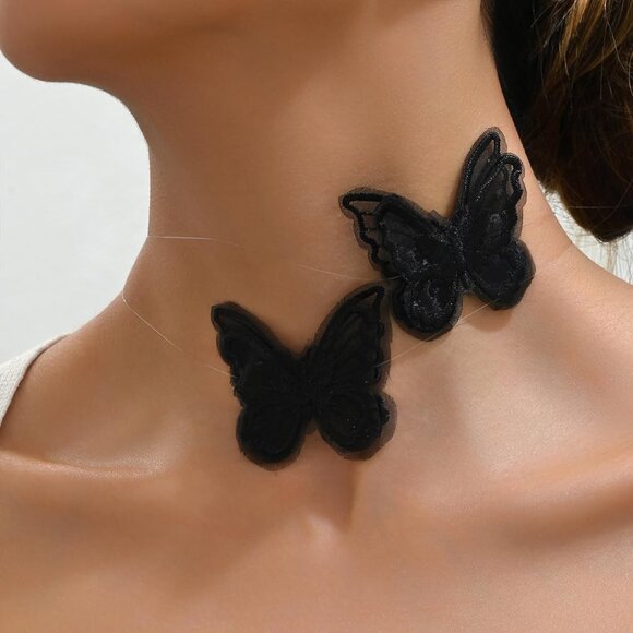 Delicate White Lace Adjustable Butterfly Choker - Unique Jewelry for Women - Picture 4 of 7